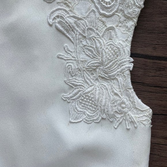 Ted Baker London Lace Appliqué Side Cutout Midi Dress (Ted Baker size 3) - Picture 8 of 8